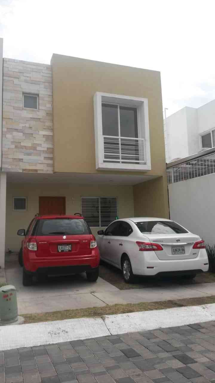 casa en venta calle del bosque parques del bosque san pedro tlaquepaque jalisco pEo1ROZ