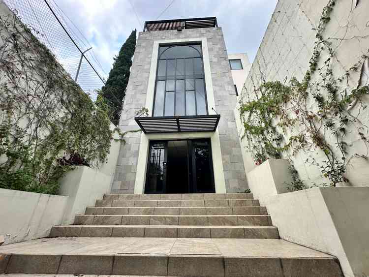 oficina en venta_en renta calzada de los angeles ciudad granja zapopan jalisco pzuCaA4